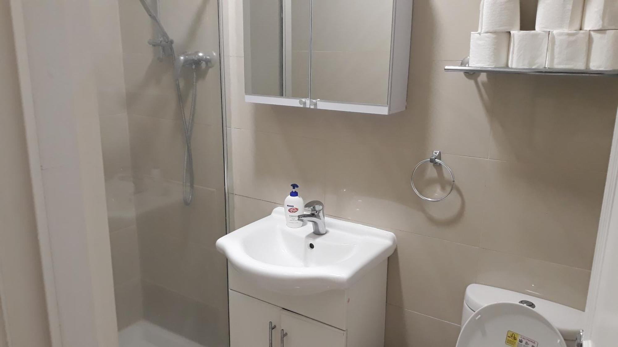 30 Willesden Lane London Ngoại thất bức ảnh